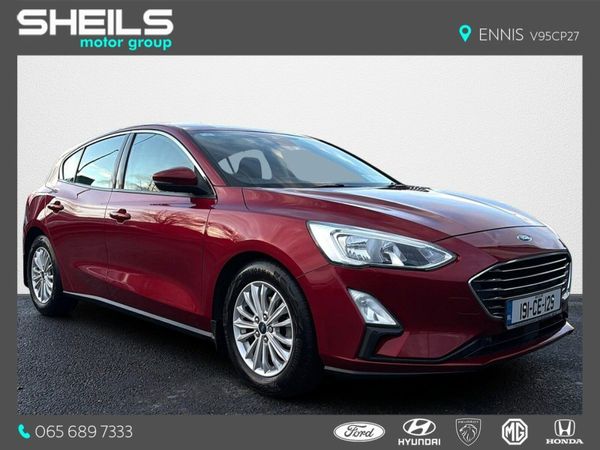 Ford Focus Hatchback, Petrol, 2019, Red