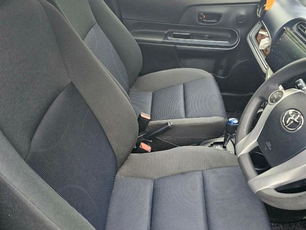 Toyota Aqua Hatchback, Petrol Hybrid, 2016, Black