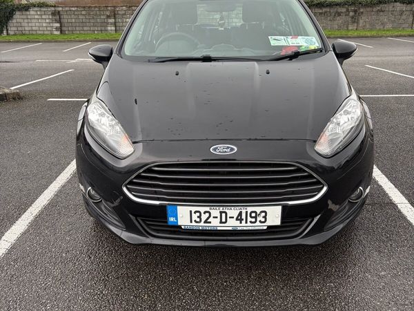 Ford Fiesta Hatchback, Petrol, 2013, Black