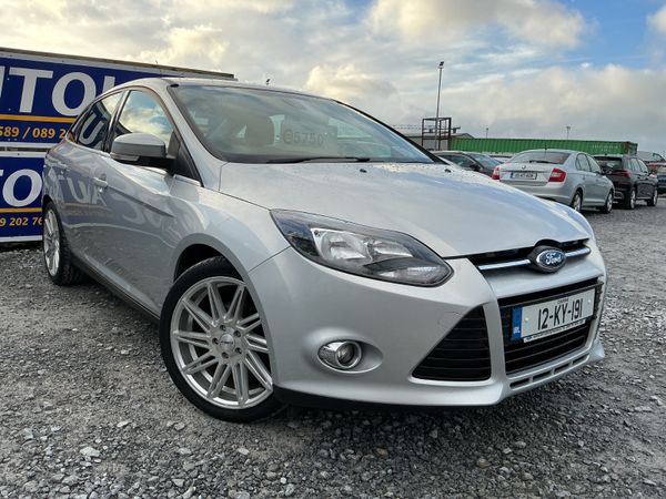 Ford Focus Saloon, Diesel, 2012, Silver