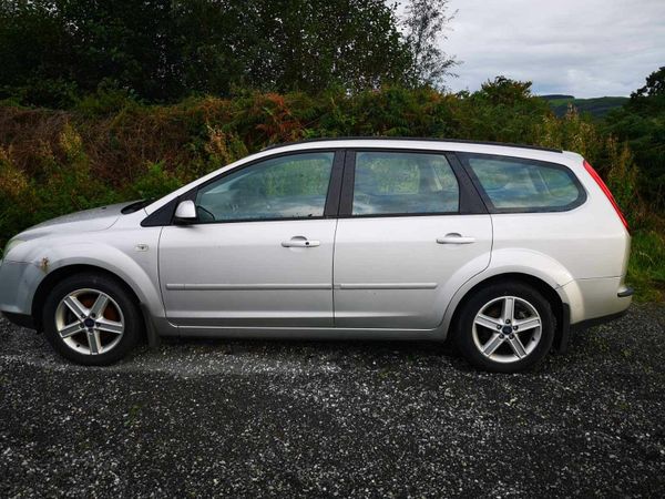 Ford Focus Estate, Petrol, 2008, Silver