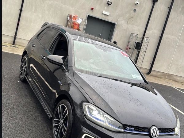 Volkswagen Golf Hatchback, Petrol Plug-in Hybrid, 2017, Black