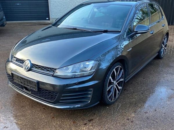 Volkswagen Golf Hatchback, Diesel, 2013, Grey