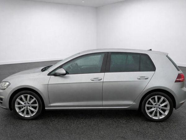 Volkswagen Golf Hatchback, Petrol, 2017, Silver
