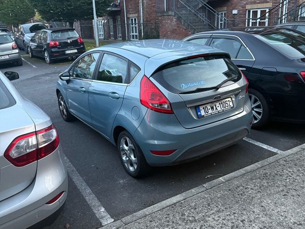 Ford Fiesta Hatchback, Petrol, 2010, Grey