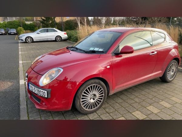 Alfa Romeo Mito Hatchback, Petrol, 2015, Red