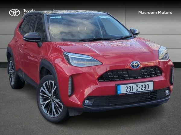 Toyota Yaris Cross Hatchback, Petrol Hybrid, 2023, Red