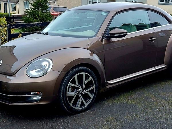 Volkswagen Beetle Hatchback, Petrol, 2014, Brown