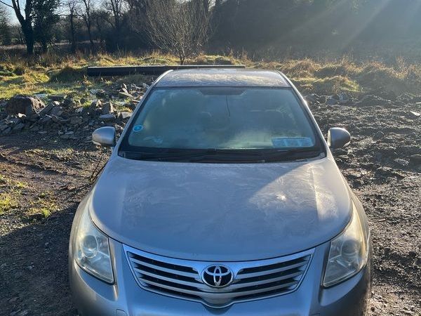 Toyota Avensis Saloon, Petrol, 2009, Grey
