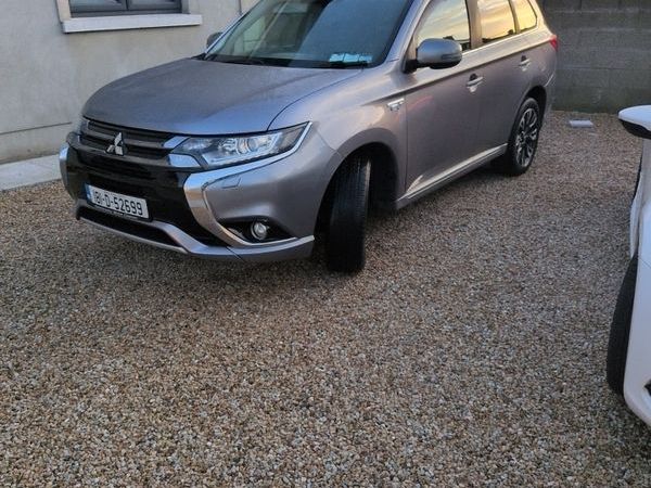 Mitsubishi Outlander SUV, Petrol Plug-in Hybrid, 2018, Grey