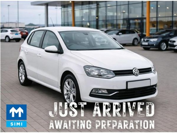 Volkswagen Polo Hatchback, Petrol, 2015, White