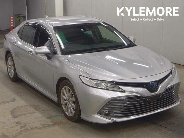 Toyota Camry Saloon, Petrol Hybrid, 2020, Silver