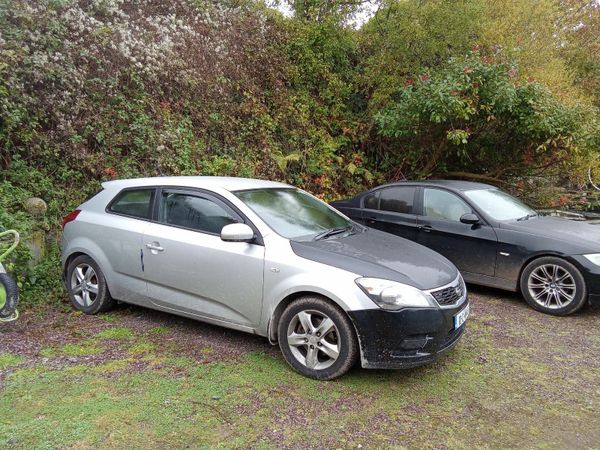 Kia Ceed Hatchback, Diesel, 2010, Silver