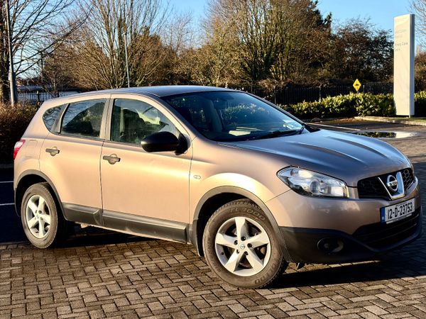 Nissan Qashqai Hatchback, Diesel, 2012, Brown