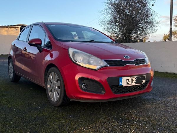 Kia Rio Hatchback, Diesel, 2012, Red