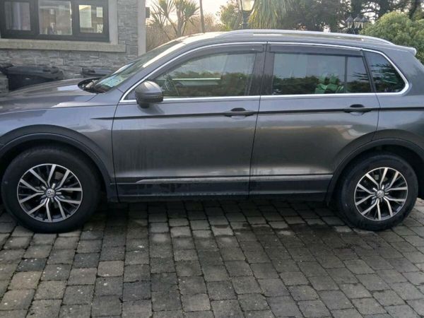 Volkswagen Tiguan SUV, Diesel, 2016, Grey