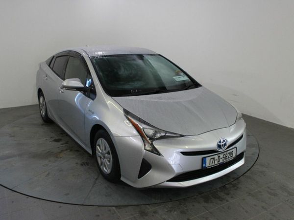 Toyota Prius Hatchback, Petrol Hybrid, 2017, Silver