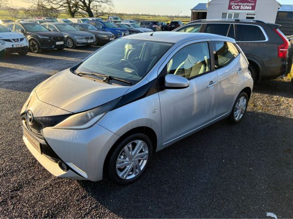 Toyota Aygo Hatchback, Petrol, 2015, Silver