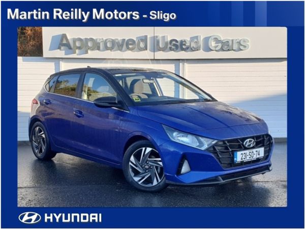 Hyundai i20 Hatchback, Petrol, 2023, Blue