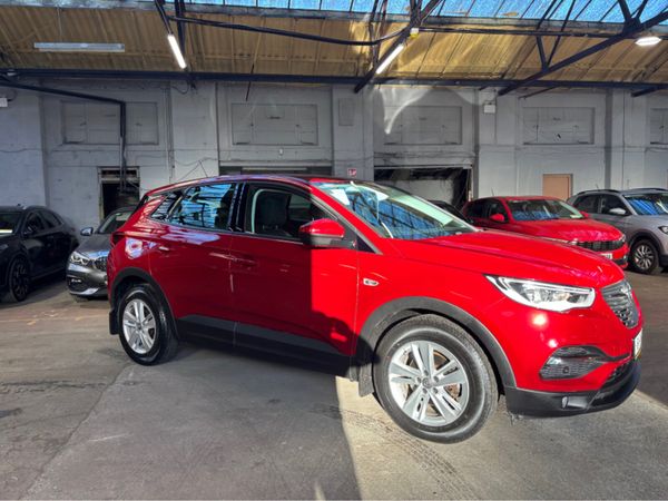 Opel Grandland X MPV, Petrol, 2018, Red