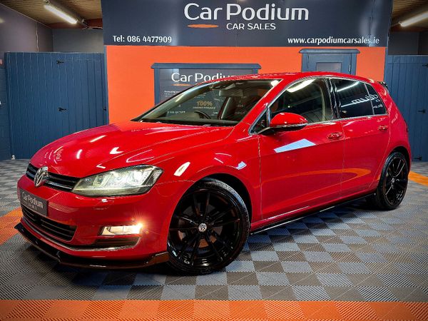 Volkswagen Golf Hatchback, Petrol, 2015, Red