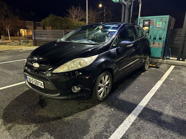 Ford Fiesta Hatchback, Petrol, 2009, Black