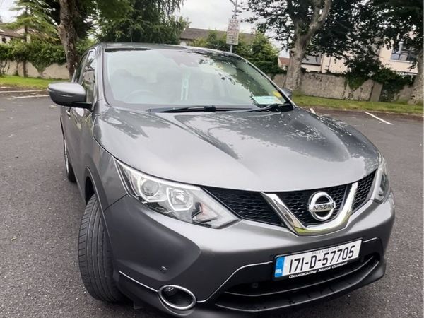 Nissan Qashqai SUV, Diesel, 2017, Grey
