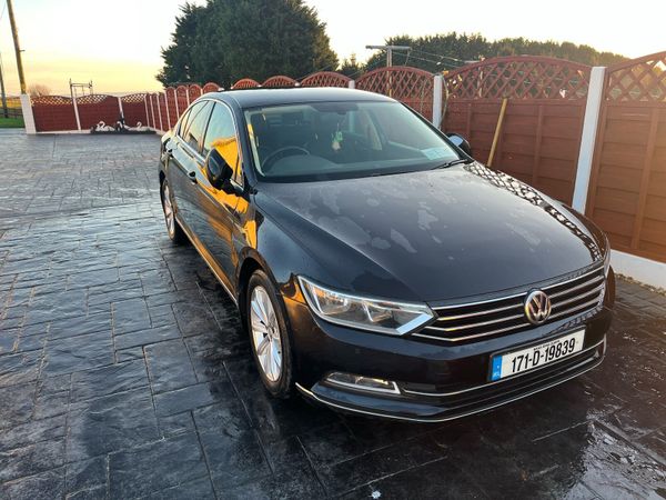 Volkswagen Passat Saloon, Diesel, 2017, Black