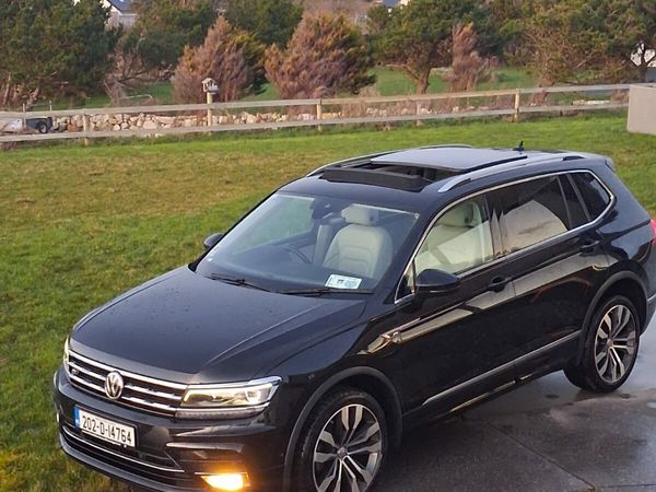 Volkswagen Tiguan SUV, Petrol, 2020, Black