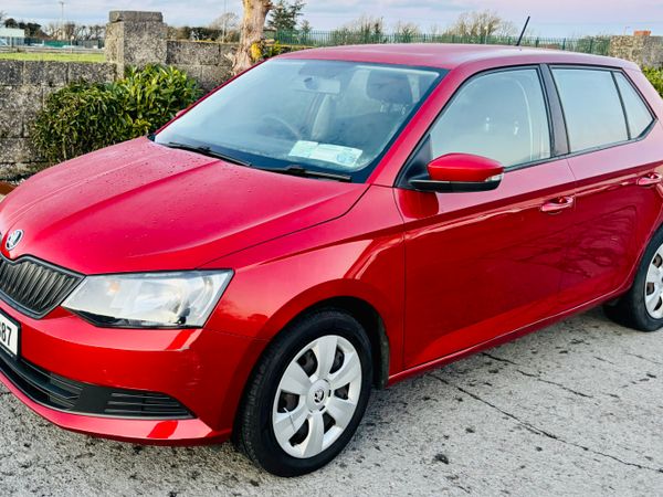 Skoda Fabia Hatchback, Petrol, 2016, Red