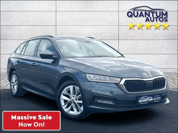 Skoda Octavia Estate, Petrol Plug-in Hybrid, 2022, Grey