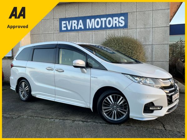 Honda Odyssey MPV, Petrol Hybrid, 2019, White