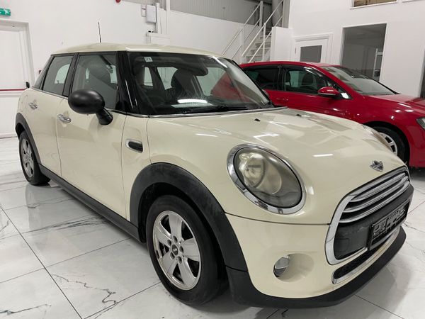 Mini Mini Hatchback, Petrol, 2015, White