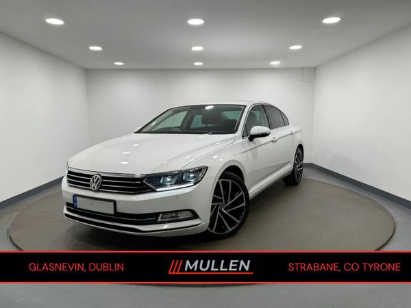 Volkswagen Passat Saloon, Diesel, 2019, White