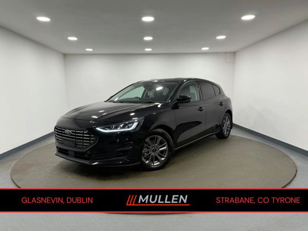 Ford Focus Hatchback, Diesel, 2022, Black