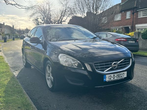 Volvo S60 Saloon, Diesel, 2012, Black