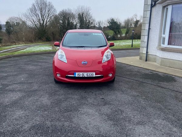 Nissan Leaf Hatchback, Electric, 2015, Red