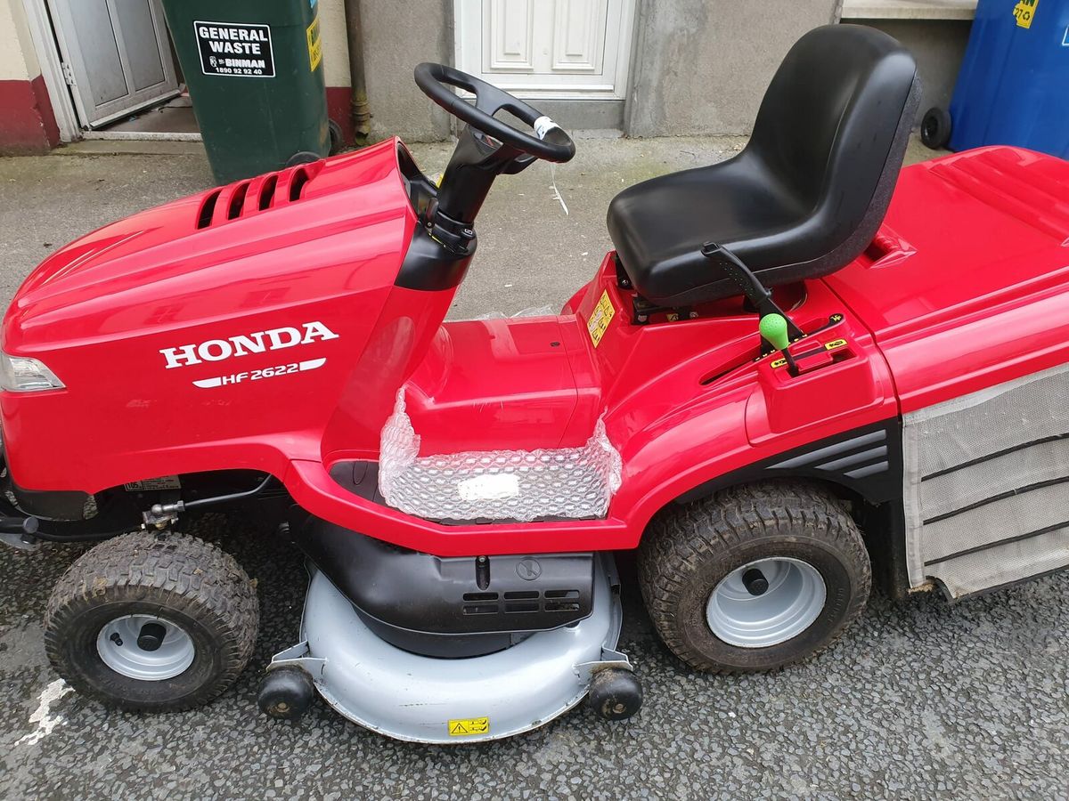 Honda 2622Tractor mower for sale in Co. Tipperary for 4 650 on DoneDeal