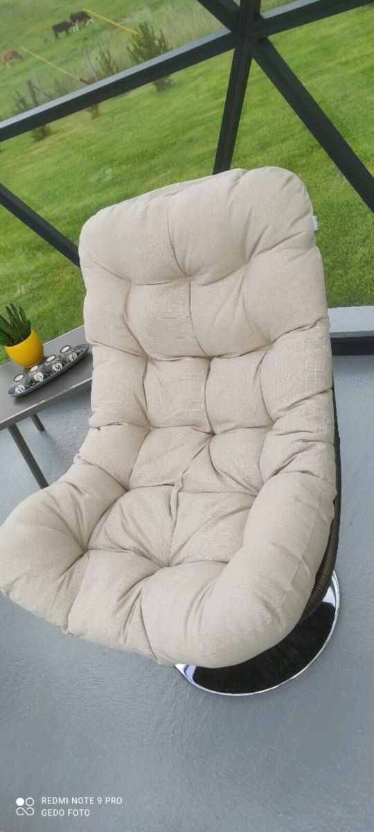 Calabah swivel deals lounge chair