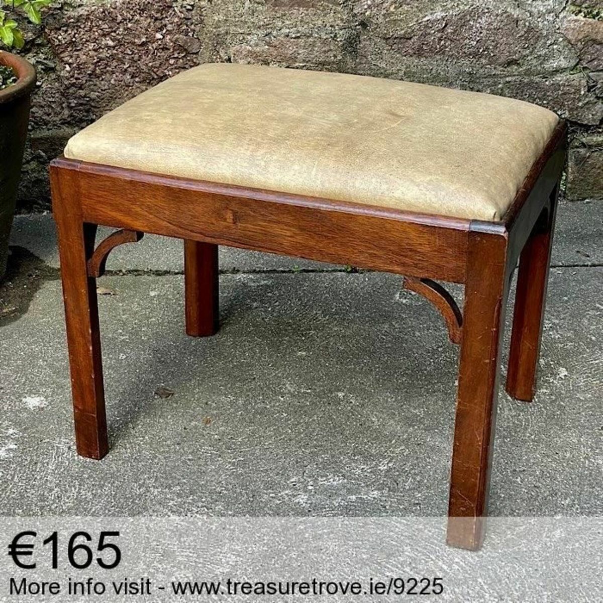 Vintage stool for online dressing table