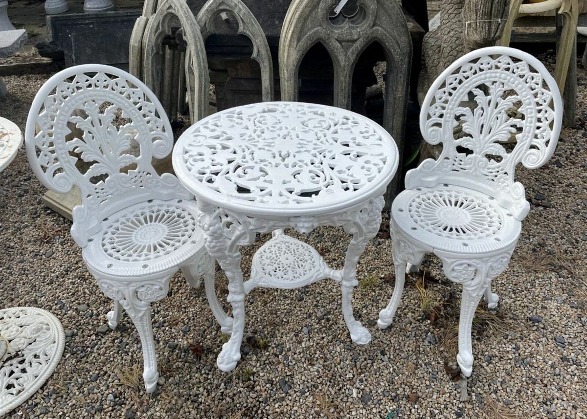 Iron tables and chairs sale