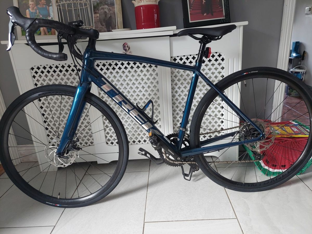 trek small road bike