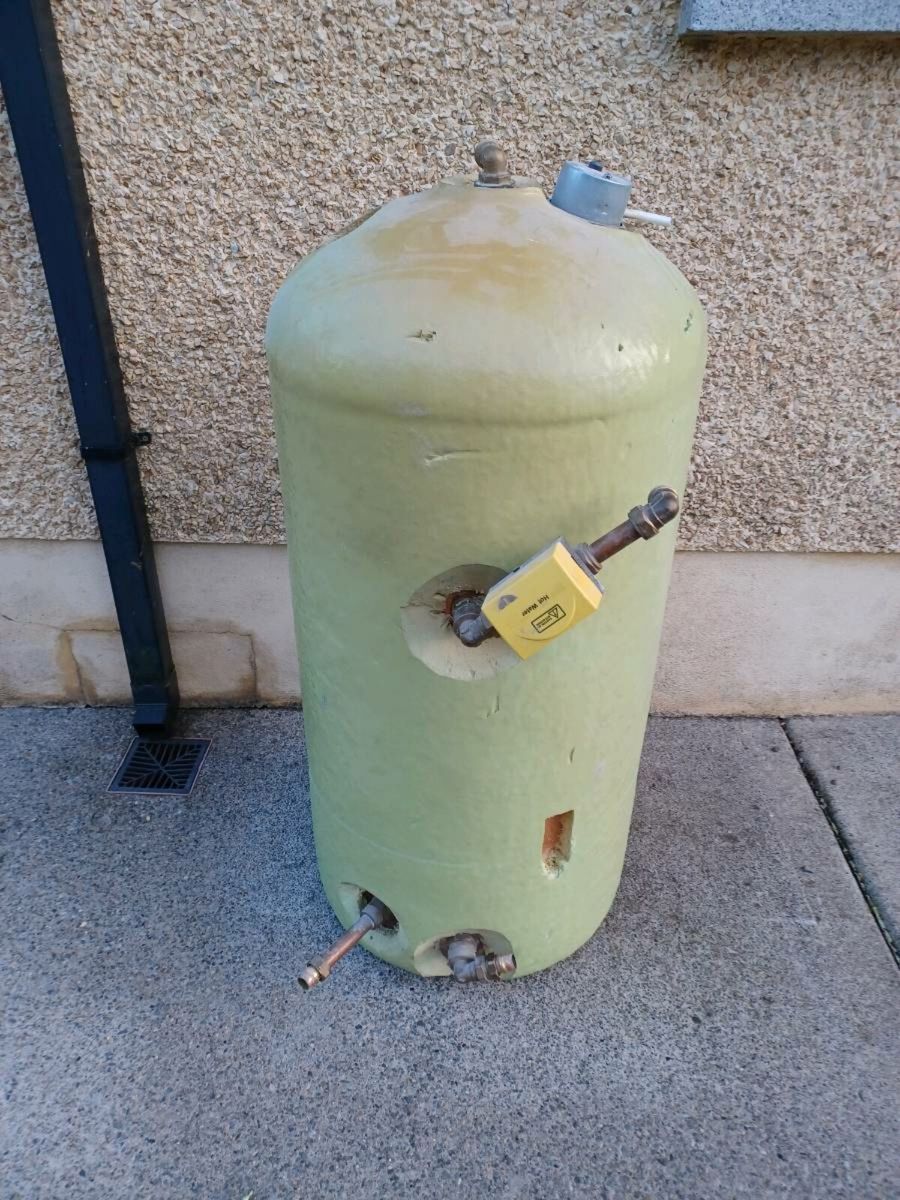 Hot water cylinder for sale in Co. Dublin for €150 on DoneDeal