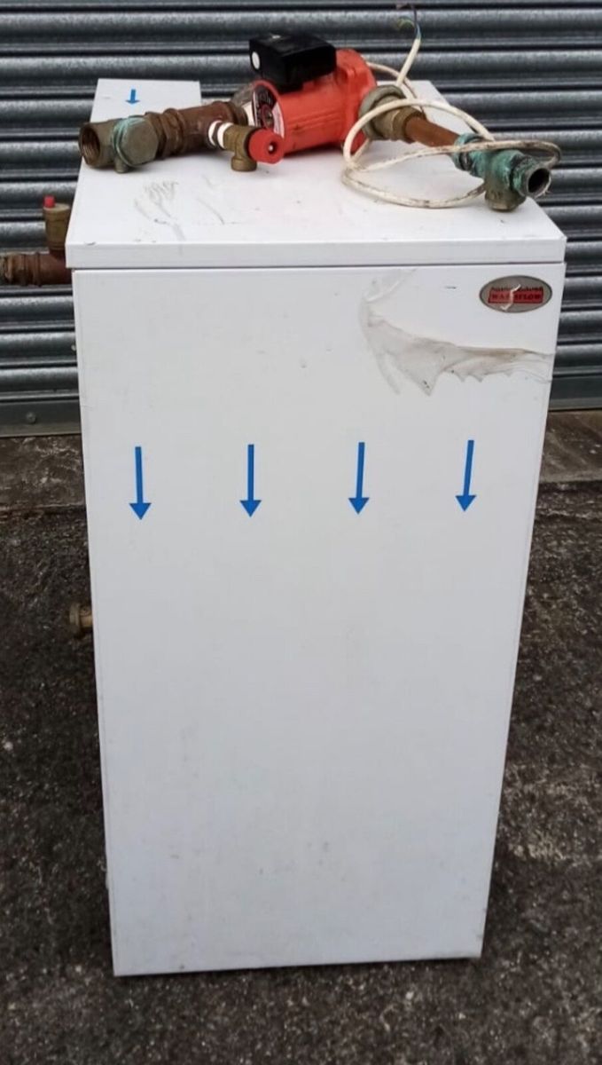 Warmflow oil boiler and circulation pump for sale in Co. Cavan for €350 on  DoneDeal