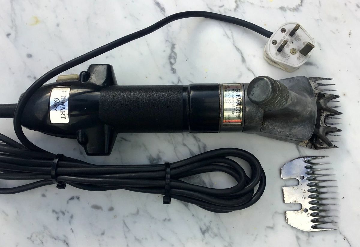Stewart Shearmaster by Oster Clippers for sale in Co. Roscommon