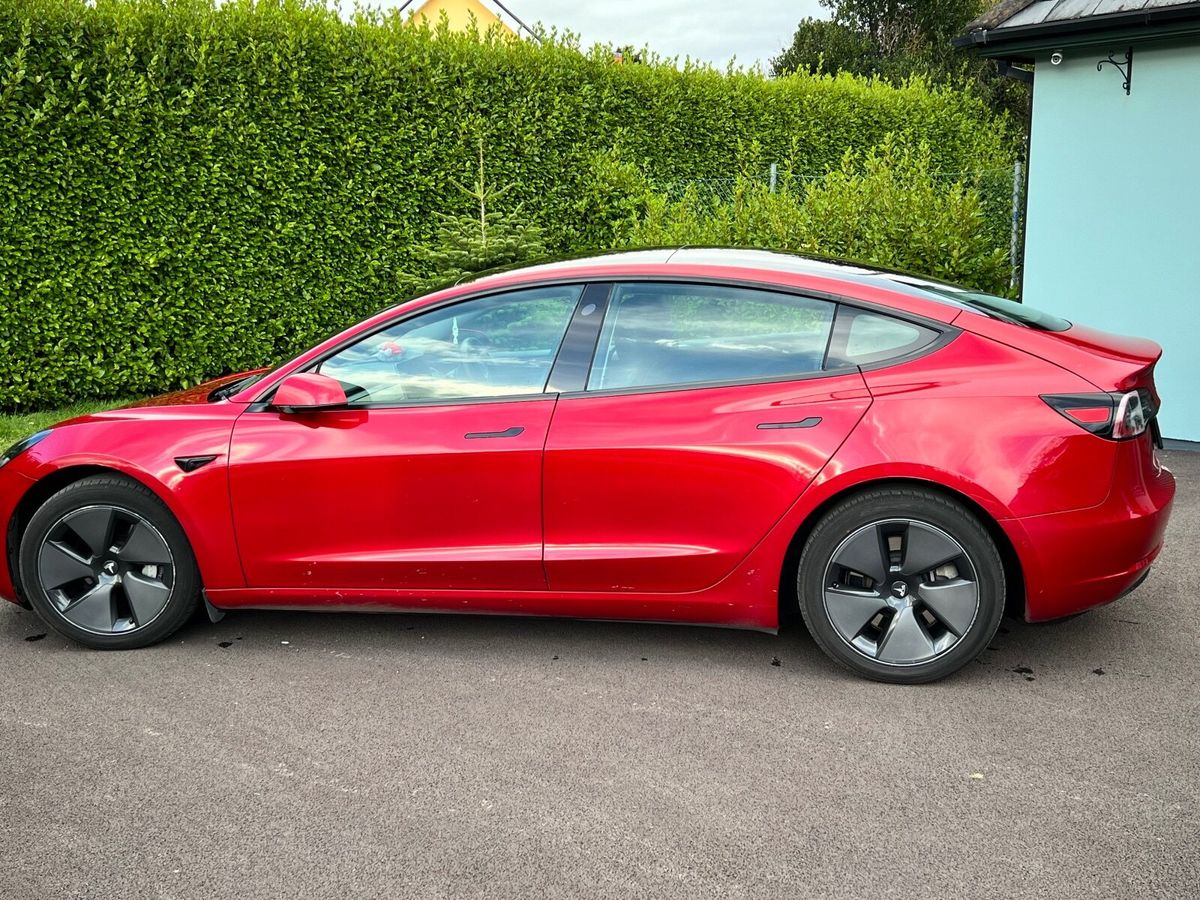 2021 - Tesla MODEL 3 Automatic