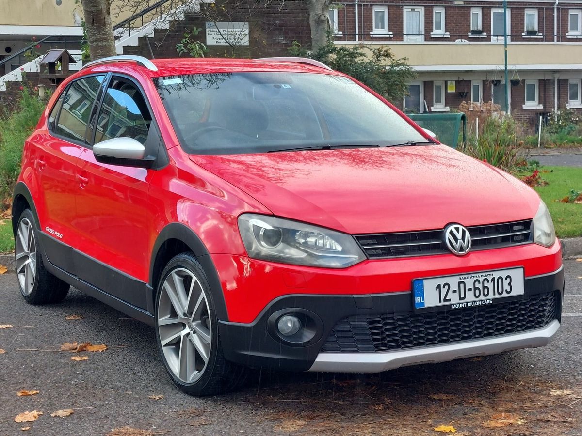 2012 - Volkswagen Polo Automatic