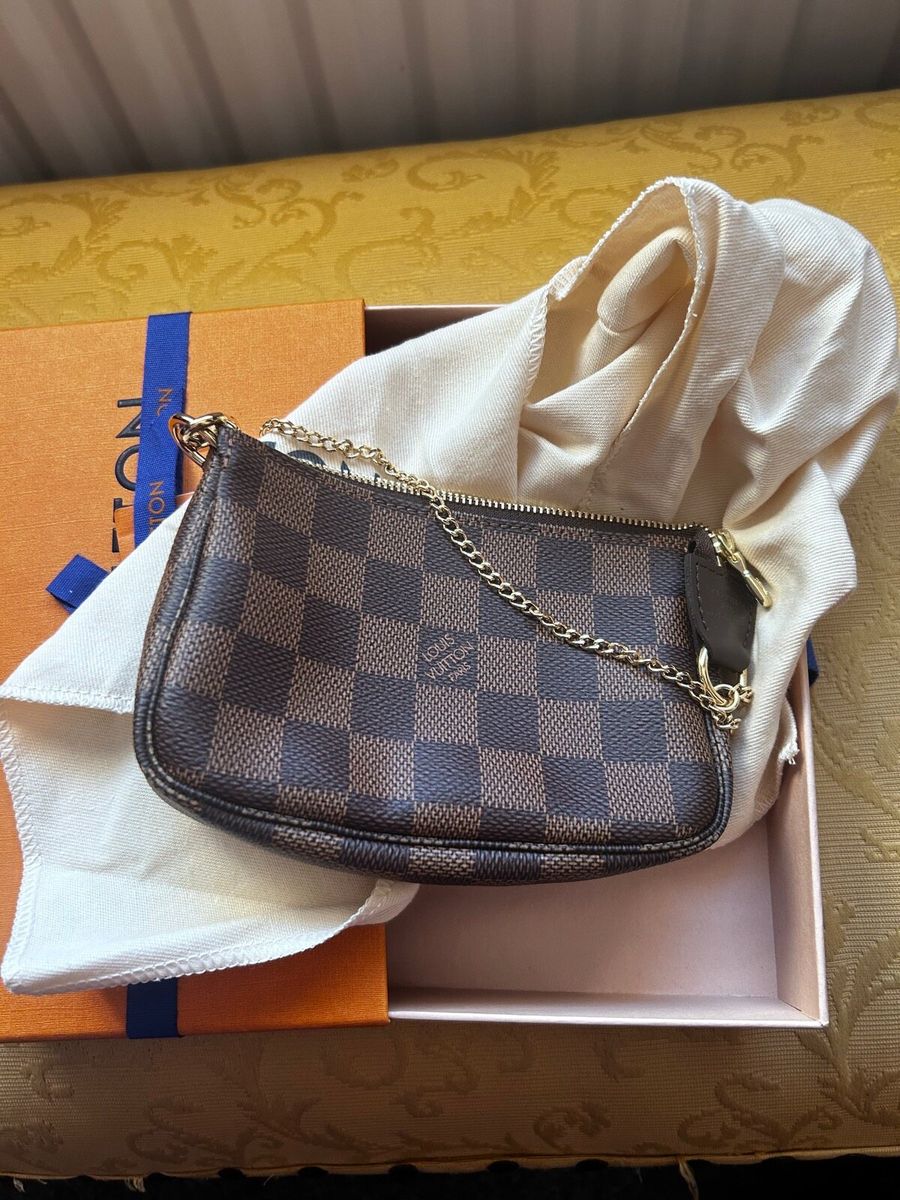 Louis vuitton pochette discount poshmark