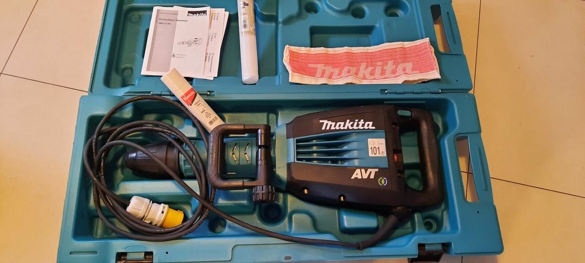 Hm1214c makita store demolition hammer