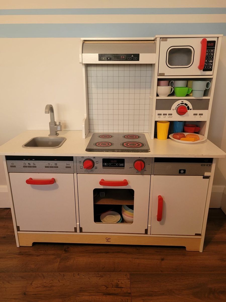 Done deal on sale toy kitchen